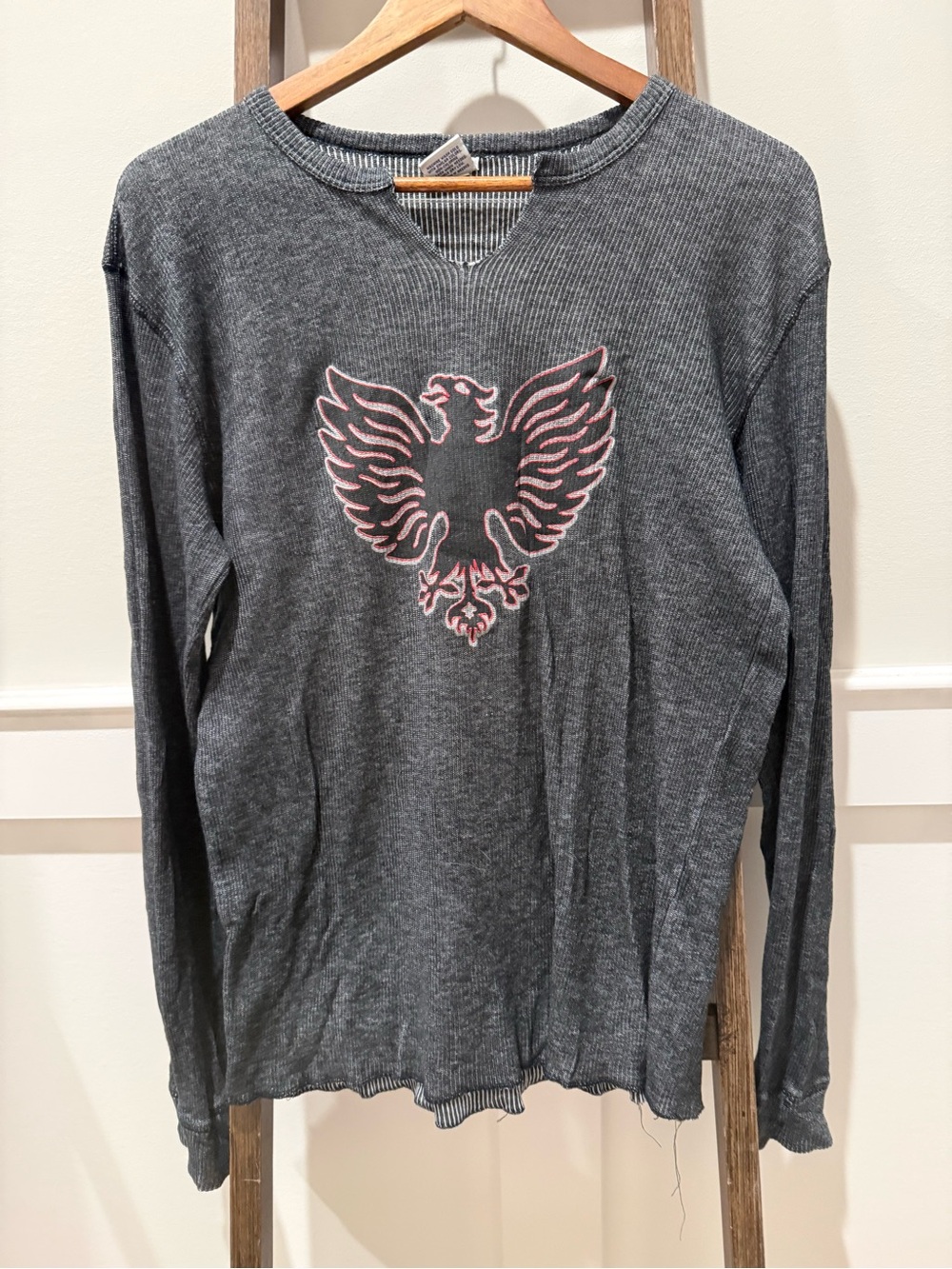 Vintage Old Navy ribbed thermal shirt 2000 Eagle wings large/Xlarge